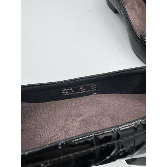 Clarks Artisan Loafers Womens 9 Keesha Luca Slip On Crocodile Patent Leather A1 - Picture 3 of 10